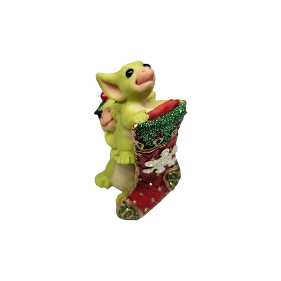 The Whimsical World of Pocket Dragons "Hanging The Stocking" Figurine 2004 - Picture 1 of 7